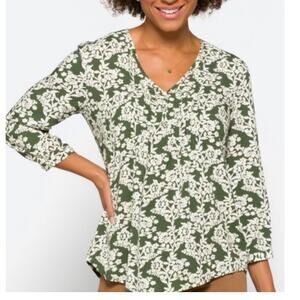 NWOT fun2fun Maley Boho Blouse Size Small Green/White‎ Floral V-Neck 3/4 Sleeves